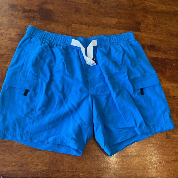 The North Face Men’s blue lined shorts swim size xl - Picture 1 of 7